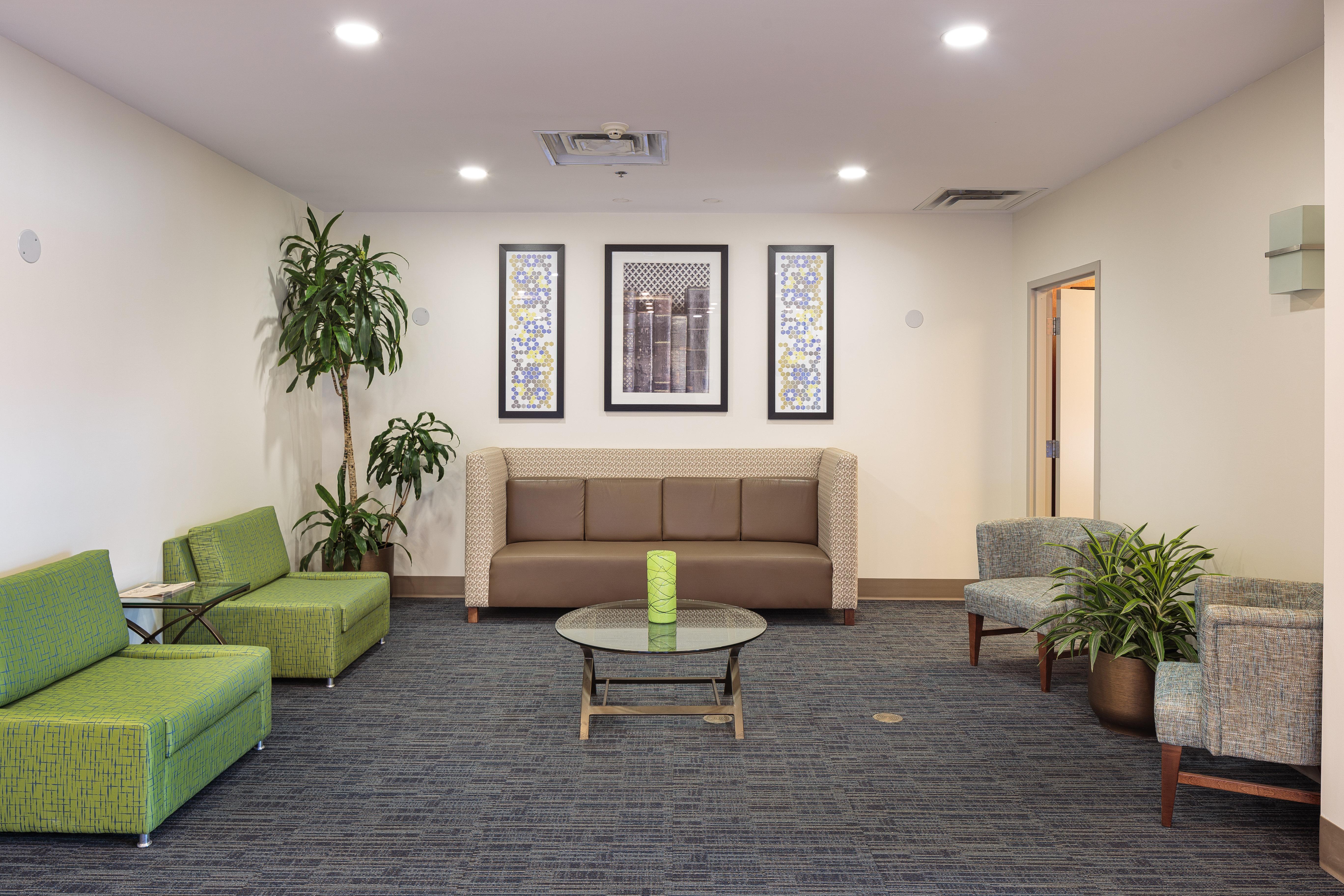 Holiday Inn Express & Suites - Belleville By Ihg Luaran gambar