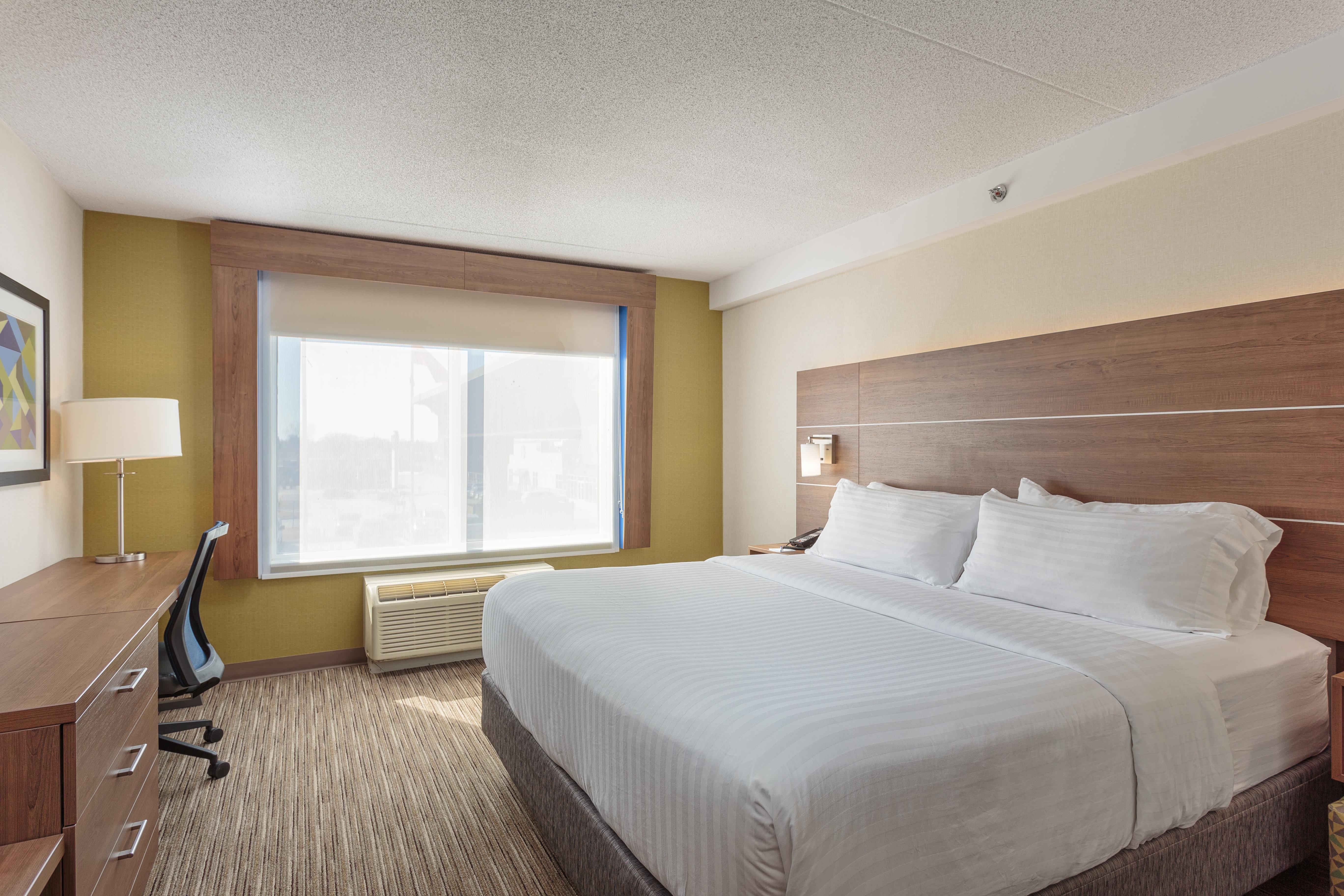 Holiday Inn Express & Suites - Belleville By Ihg Luaran gambar