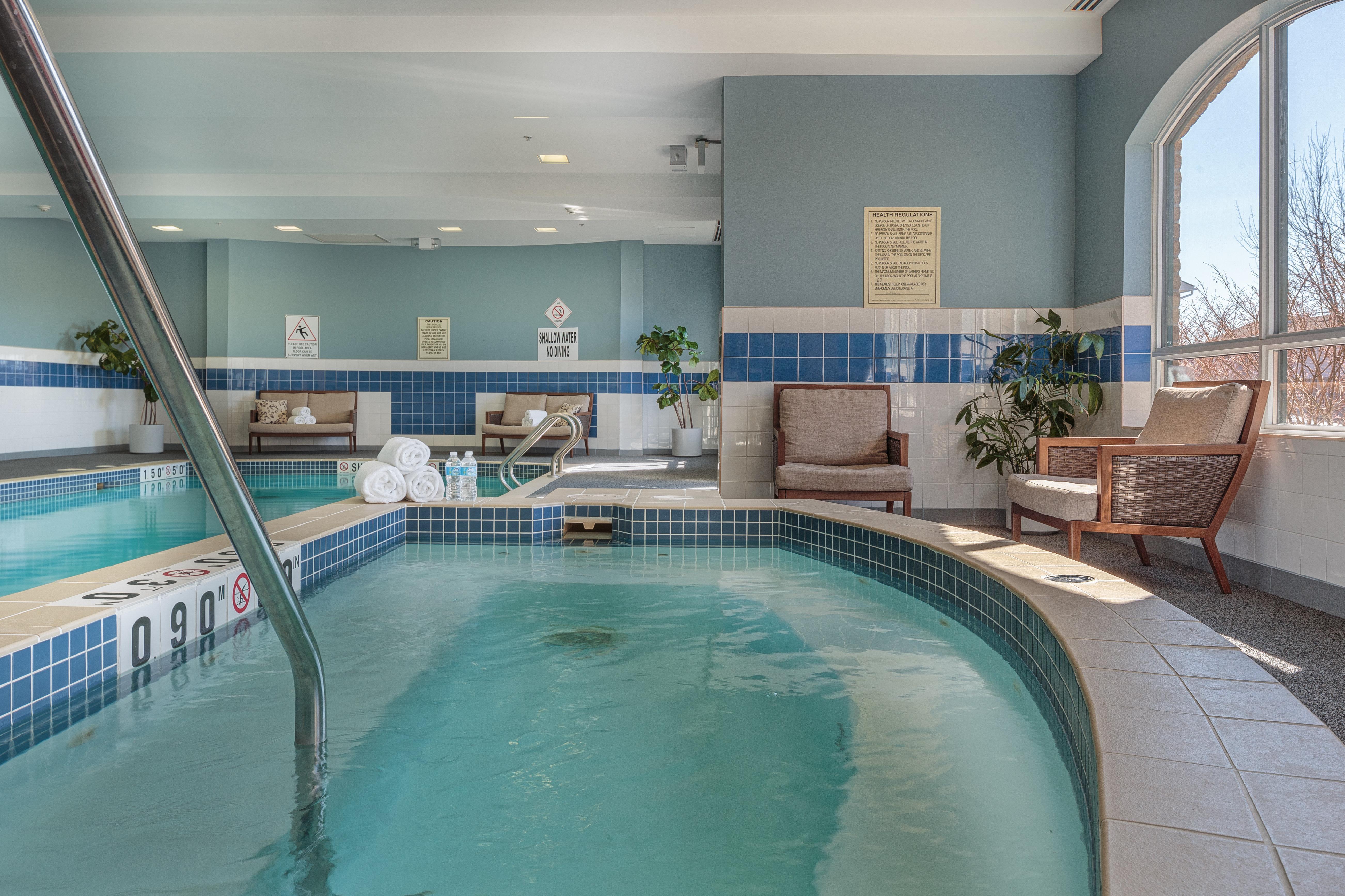 Holiday Inn Express & Suites - Belleville By Ihg Luaran gambar
