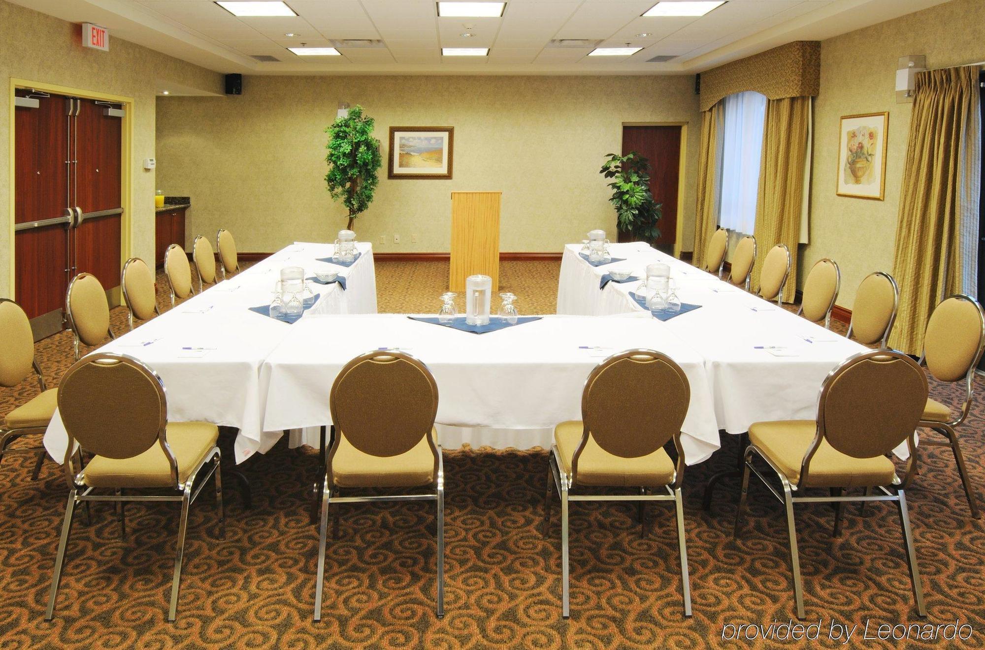 Holiday Inn Express & Suites - Belleville By Ihg Kemudahan gambar