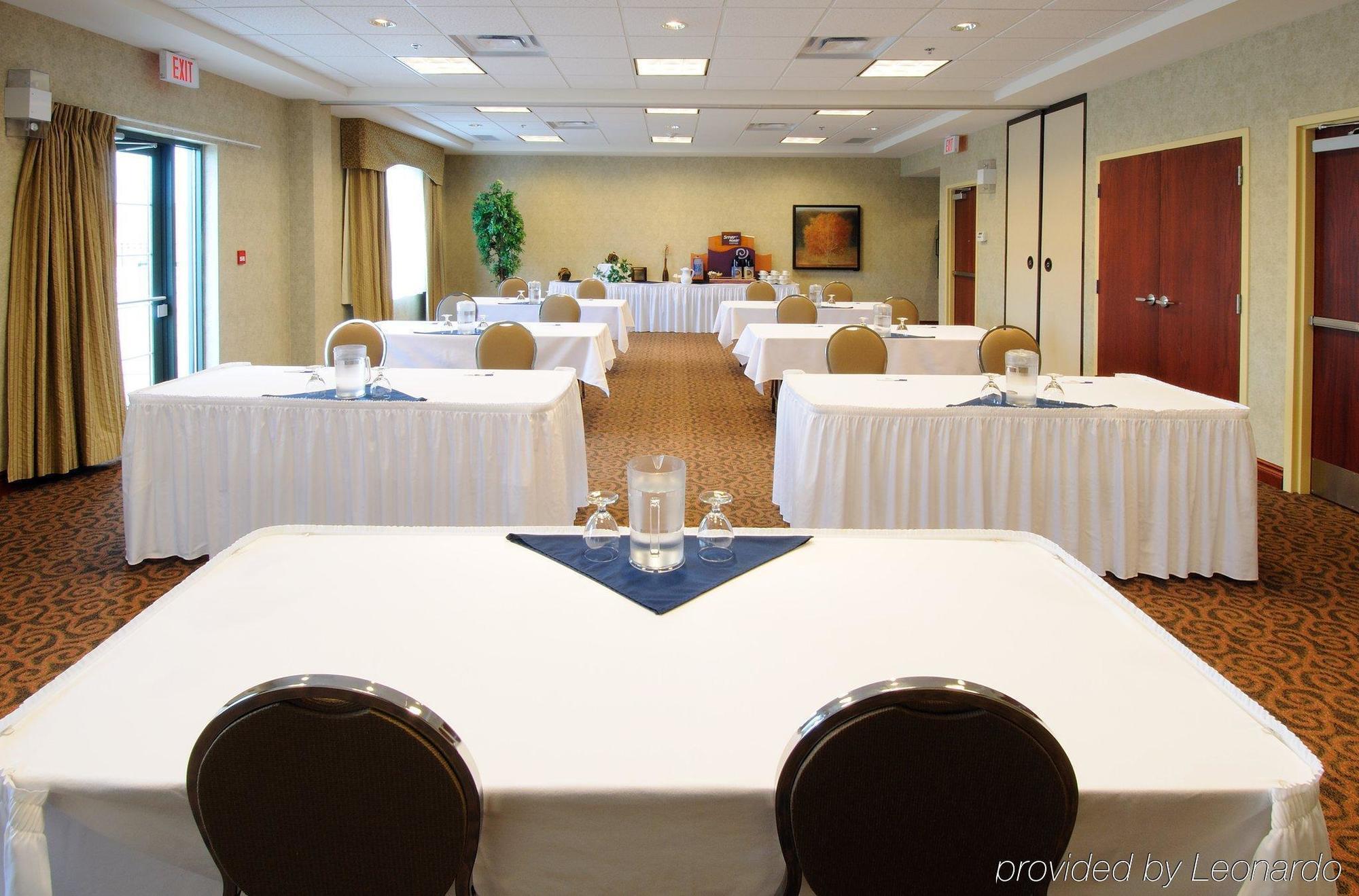 Holiday Inn Express & Suites - Belleville By Ihg Kemudahan gambar